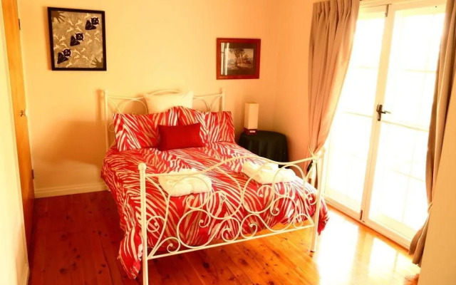 Bridgeman Downs B & B