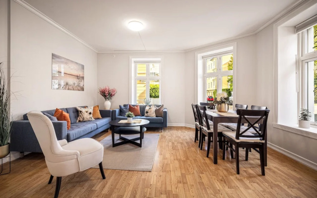 Rosen Apartment