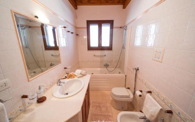 Villa Geraldina con piscina