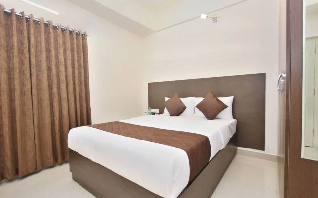 OYO 9931 Hotel Bali Square