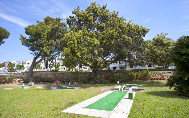 Apartamentos Seth Mestral y Llebeig