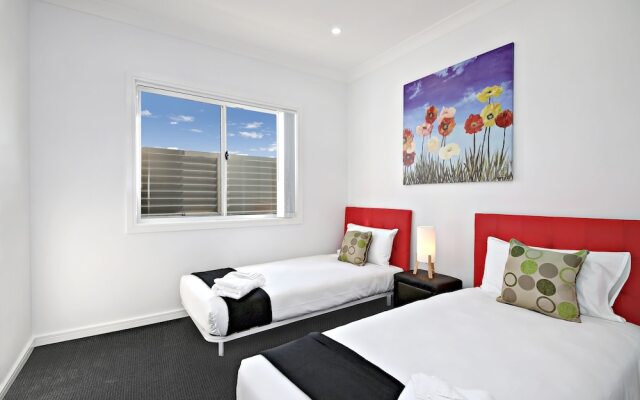 Canley Heights Villas - Sydney