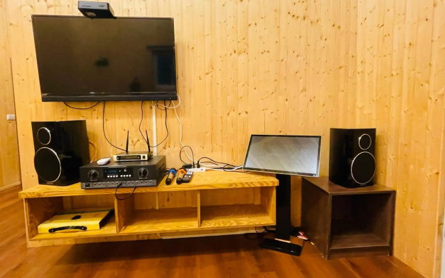 Peaceful Home Hall 2