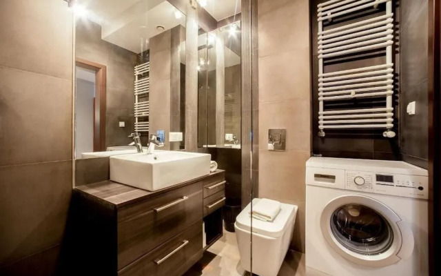Platinum Towers Warsaw Apartments