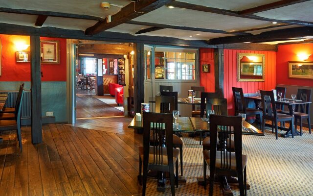 Camden Arms Hotel