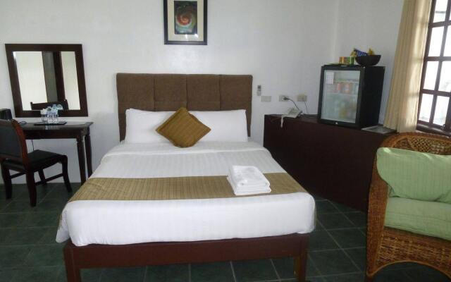 Subiza Beach Resort