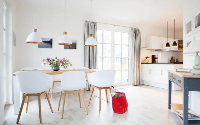 Luxushaus in Bodstedt mit Sauna und Lagune