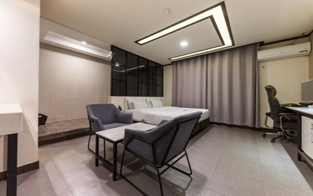 Changwon Masan Ros Signature Hotel