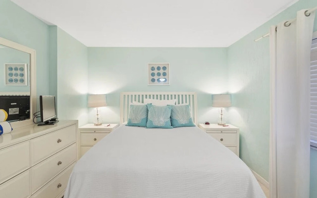 Tropical Suites Daytona Beach