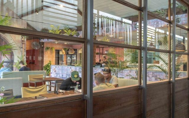 Socialista Lifestyle Hostel