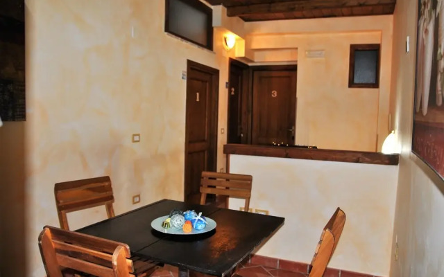 Double Room With Private Bathroom and Breakfast on Request