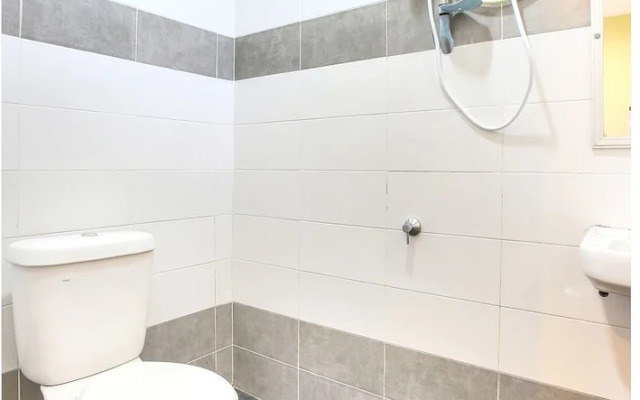 OYO 89660 Raudhah Inn Hotel