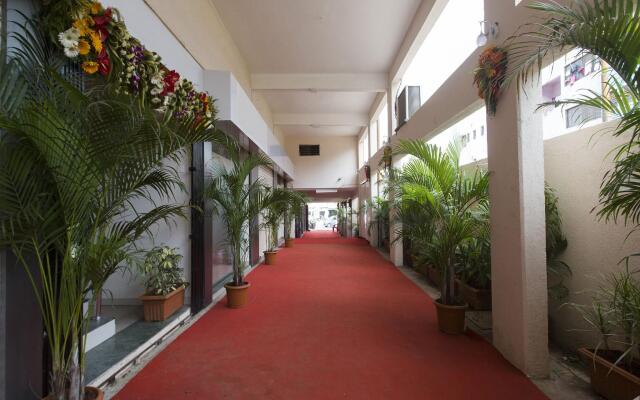 OYO 9196 Suyog Inn