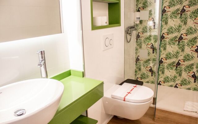 Poniente Playa Aparthotel