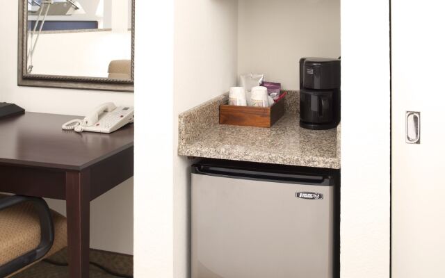 Ann Arbor Regent Hotel & Suites