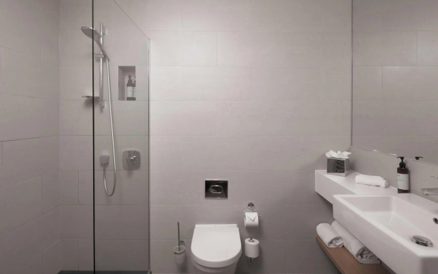 The Lincoln Suites