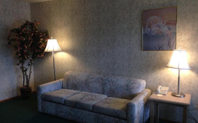 Timberland Inn & Suites