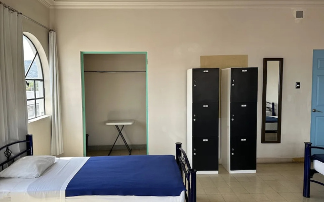 Andaina Hostel