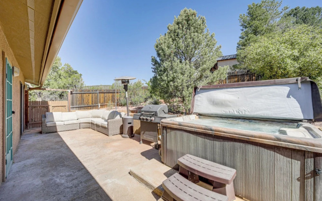 Hot Tub & Game Room: Scenic Sedona Home!