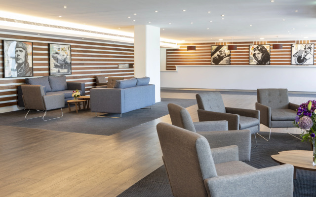 St Giles Heathrow Hotel