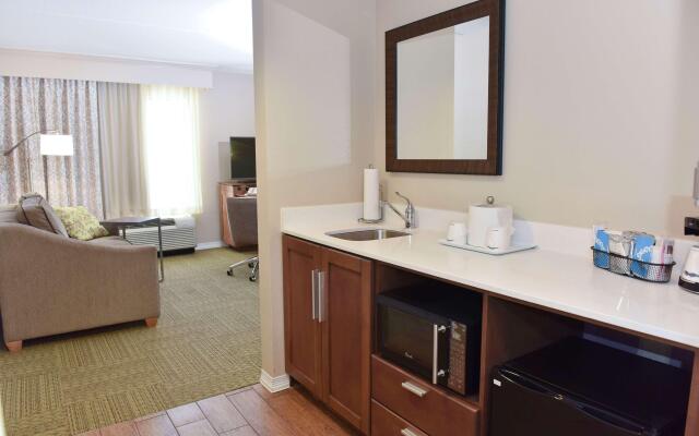 Hampton Inn & Suites Alexandria