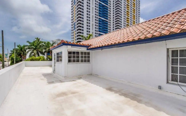 Villa A Diamond in South Beach
