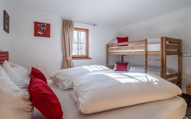 Upscale Chalet In Mauterndorf With Sauna And Ski Storage