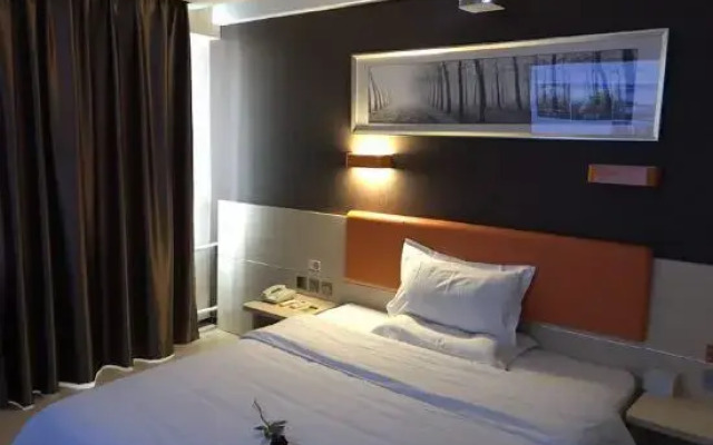 7 Days Premium Hotel (Dalian Airport Walmart Food Street)