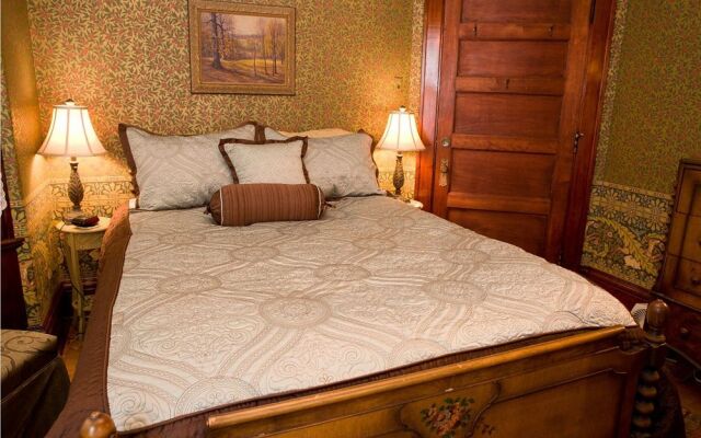 Philip W Smith B & B