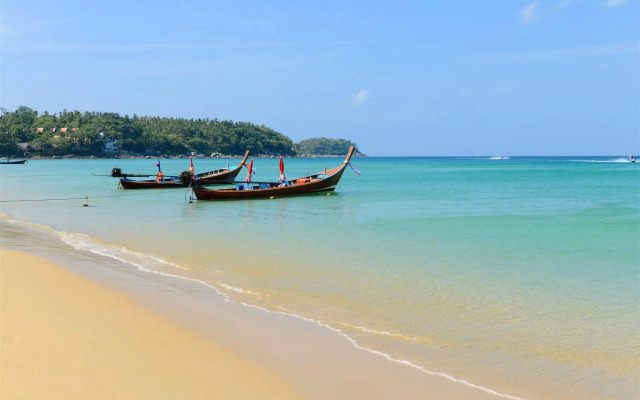 Phuket Ecozy Hotel