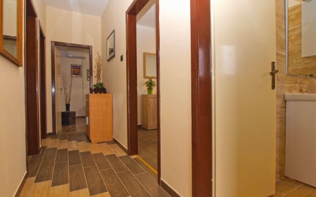 Apartment 1540