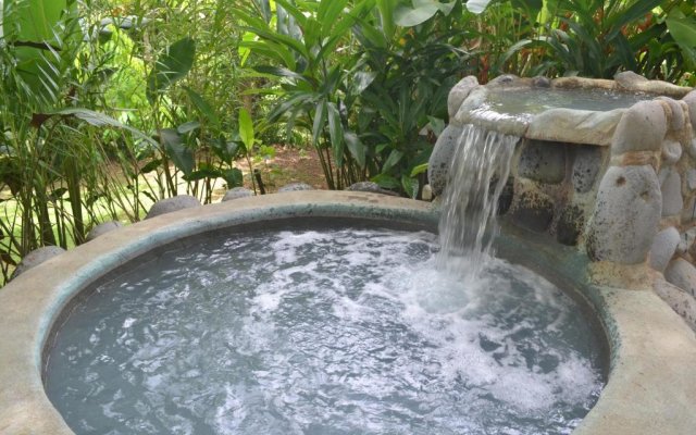 Volcano Lodge Hotel & Thermal Experience