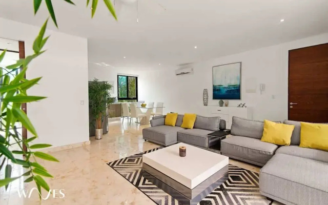 2 Br. Luminous and Spacious Pool View Apt