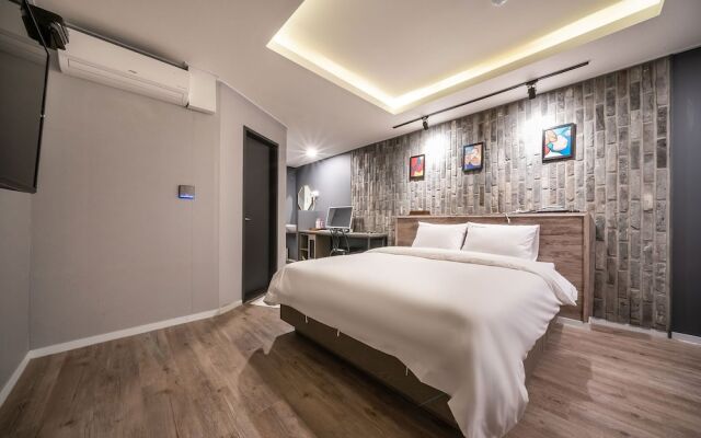 Goyang(Bishop) Hotel Chelsea