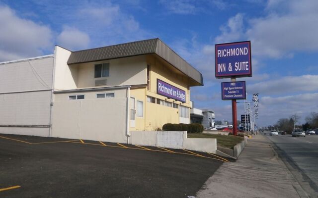 Richmond Inn & Suites