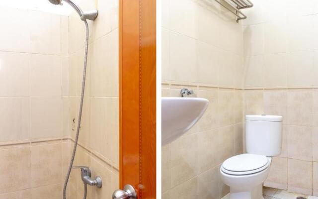 OYO 2777 Sleepover Sei Serayu