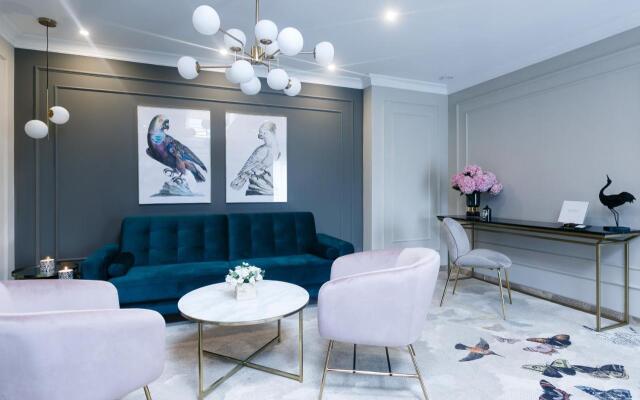 Queen Boutique Hotel