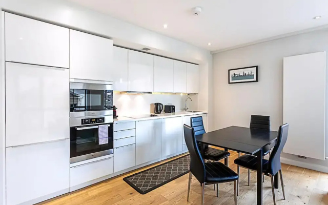 Wonderful Holborn Apartment