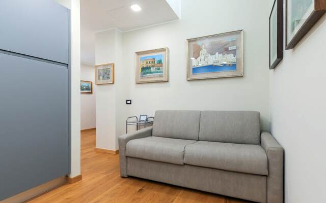 Milan Retreats Magenta