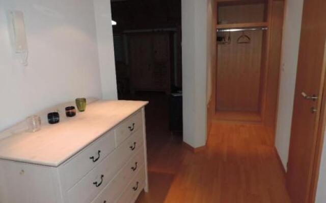 Voa Cominols 6 (387 Lä)