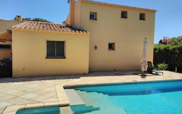 Maison Cap d'Agde, 5 pièces, 8 personnes - FR-1-607-23