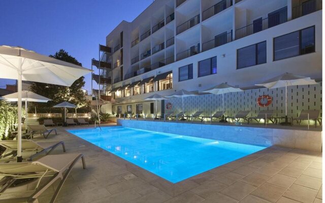 Nuria Hotel