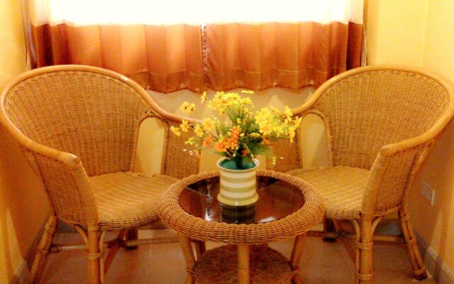 Ploy Puu Residence