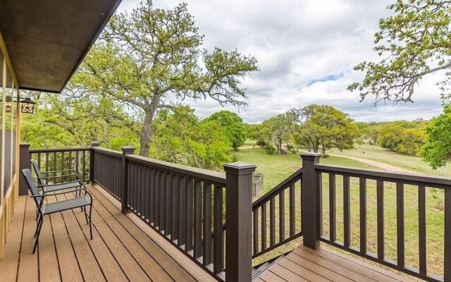 Far View Gasthaus 2 Bedroom Apts by RedAwning