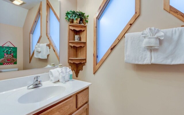 Mountain Mist - Two Bedroom Cabin