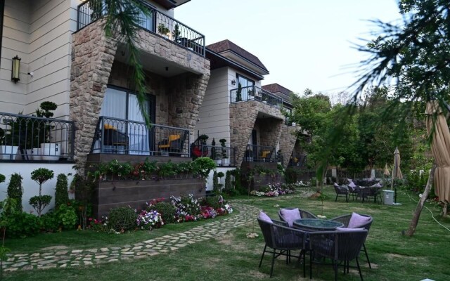 Aura Luxury Stays