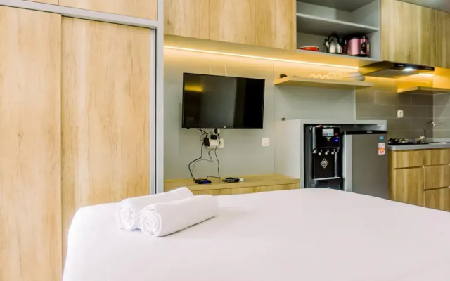 Fancy And Nice Studio Room At Transpark Bintaro Apartment
