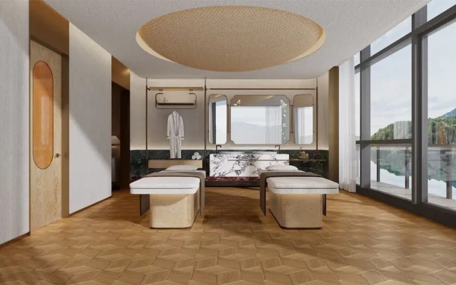 Dusit Thani Mogan Mountain