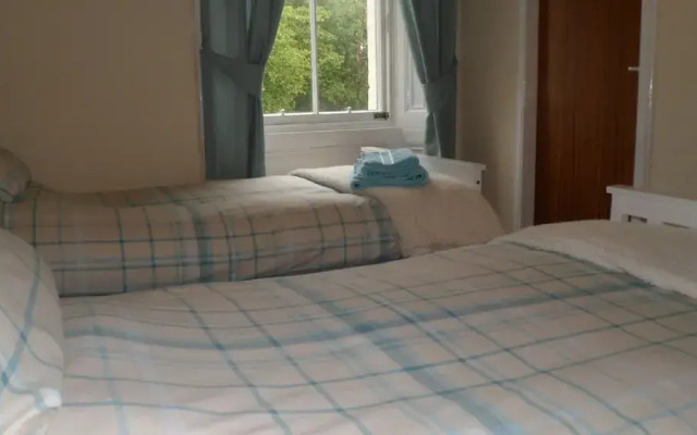 Blue Peter Hotel
