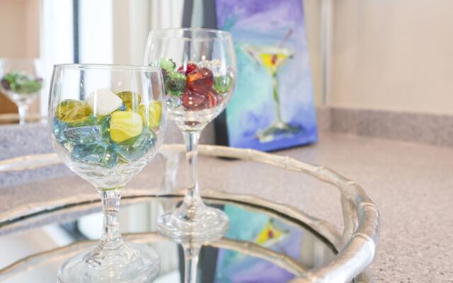 Phoenix Ix 602 2 Bedroom Condo